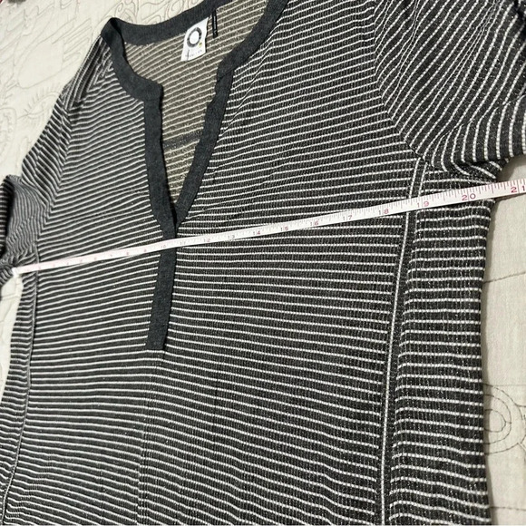 Anthropologie Akemi + Kin L Striped Gray & Metallic Top - Picture 8 of 8